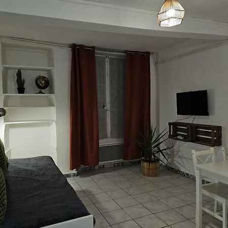 1-Centre-Ville Studio 25M2 Box A Bagages Gratuits Carcassonne Bagian luar foto