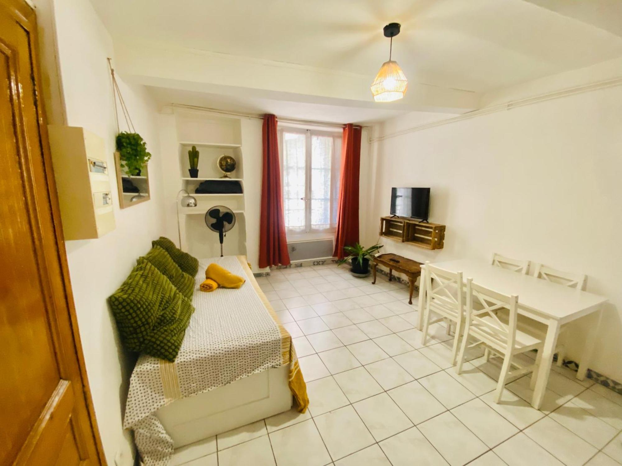 1-Centre-Ville Studio 25M2 Box A Bagages Gratuits Carcassonne Bagian luar foto